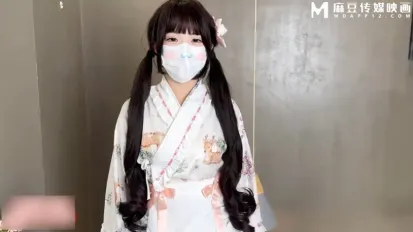 线下cos陪玩白嫩萝莉遇到变态客户 QQ糖