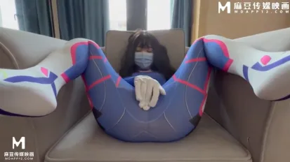 性爱电竞场狂插电竞少女粉嫩穴