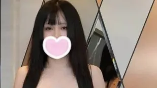FC2PPV-4671070 著名的顶级混血泡泡浴女孩