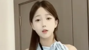 这甜美主播太销魂了！前途后翘的自慰情趣视频